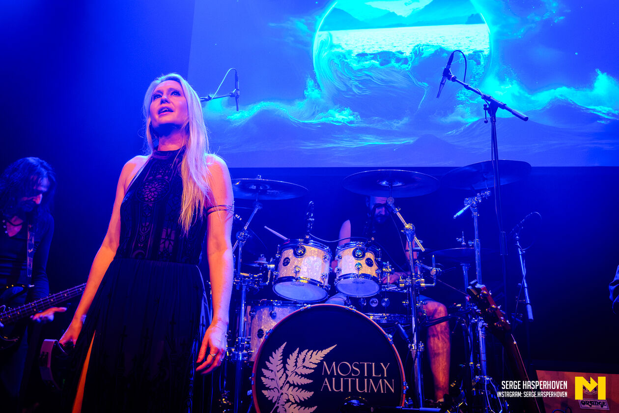 1-Mostly Autumn-Serge Hasperhoven