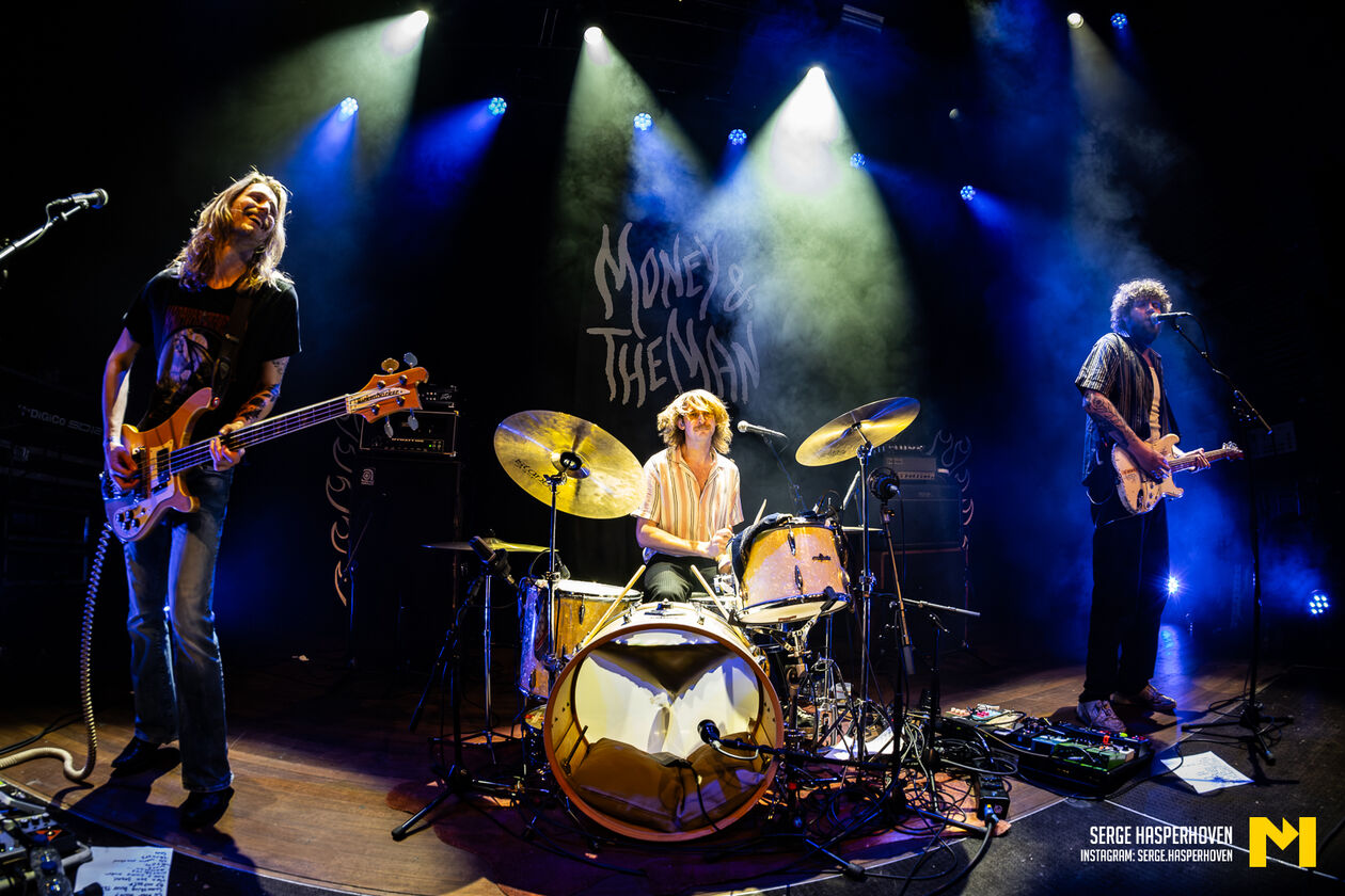 12-Money & The Man-Serge Hasperhoven