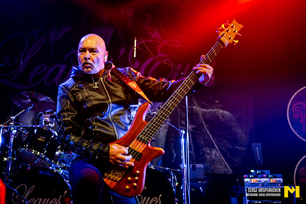 14-Leaves' Eyes-Serge Hasperhoven