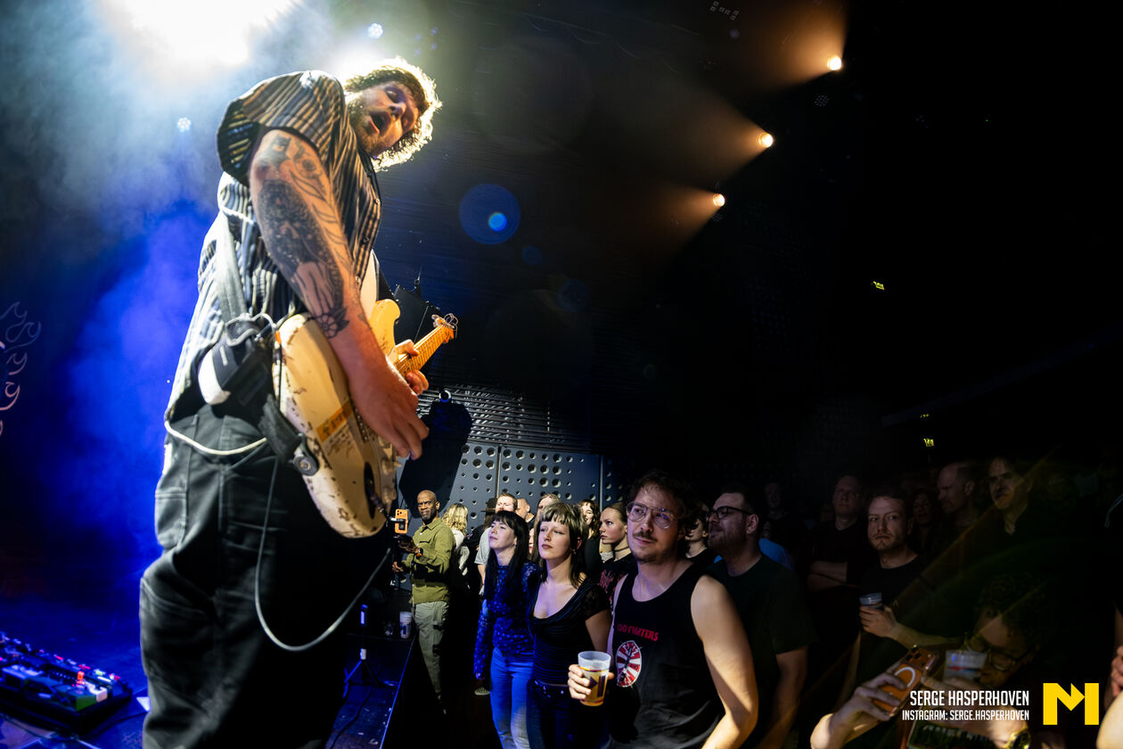 14-Money & The Man-Serge Hasperhoven