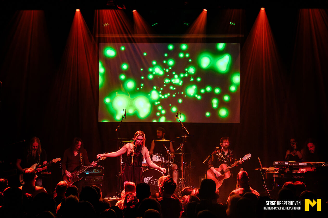 14-Mostly Autumn-Serge Hasperhoven