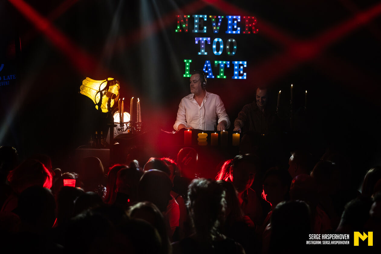 14-Never Too Late-Serge Hasperhoven