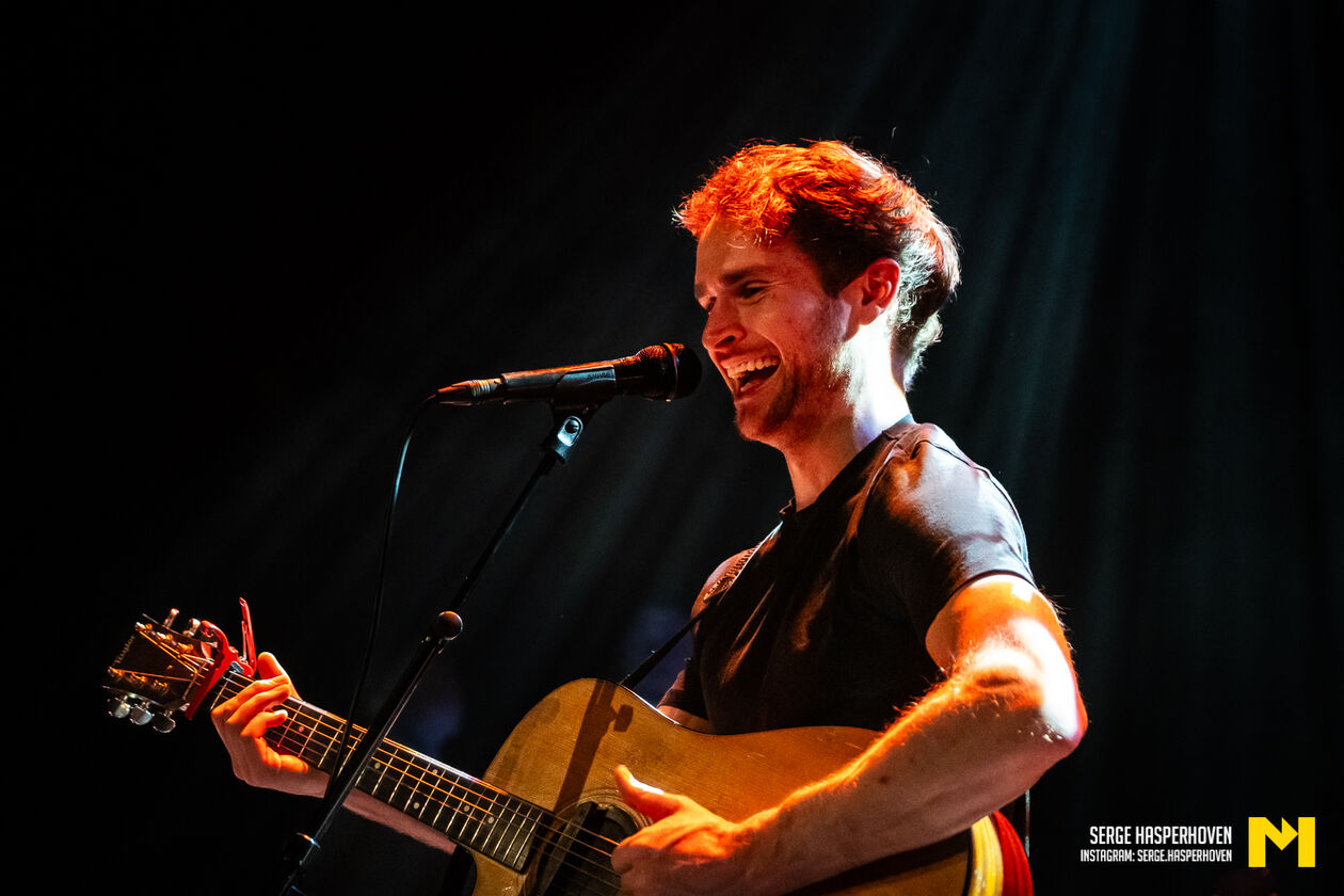 15-Daniel Docherty-Serge Hasperhoven