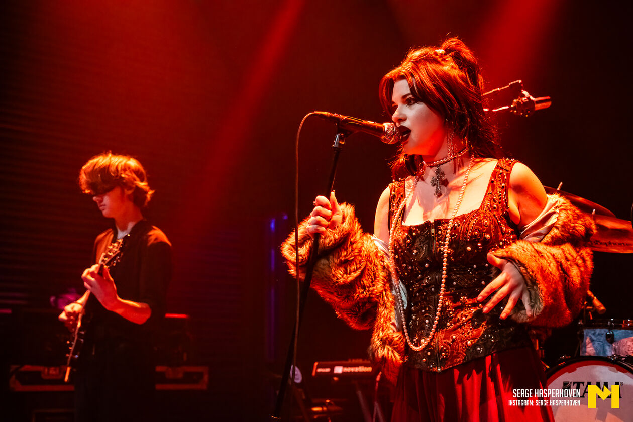 15-Sosha Sophia-Serge Hasperhoven