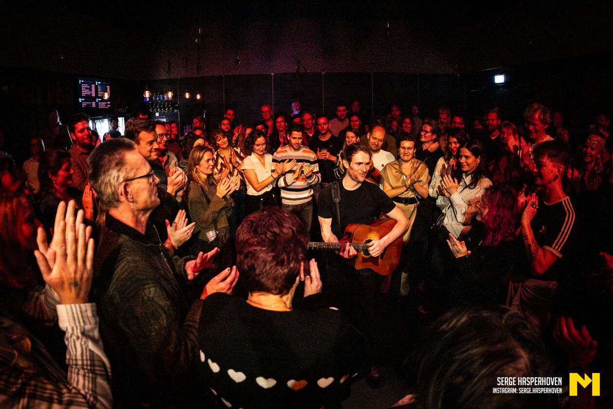 17-Daniel Docherty-Serge Hasperhoven