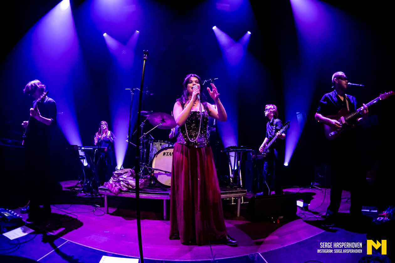 17-Sosha Sophia-Serge Hasperhoven