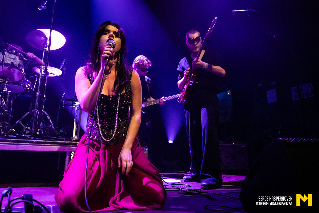 18-Sosha Sophia-Serge Hasperhoven