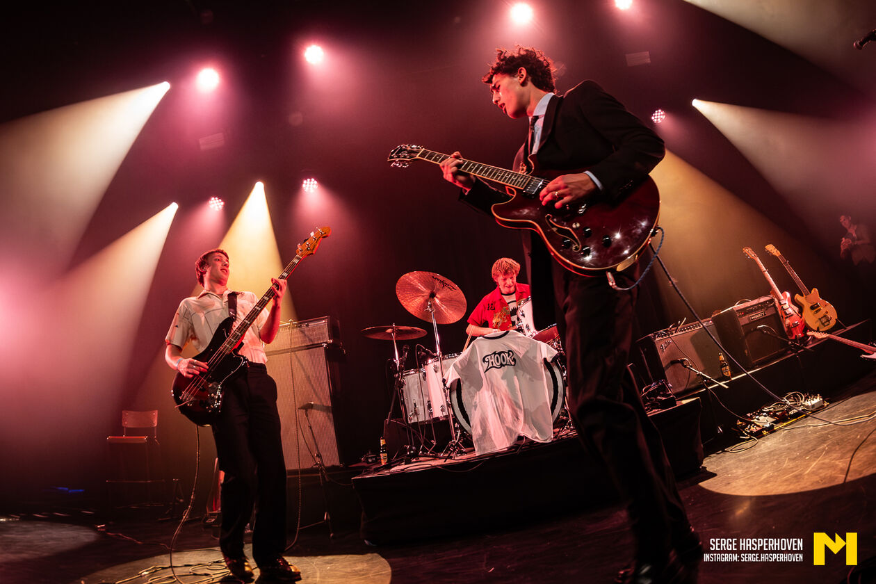 20-The Hook-Serge Hasperhoven