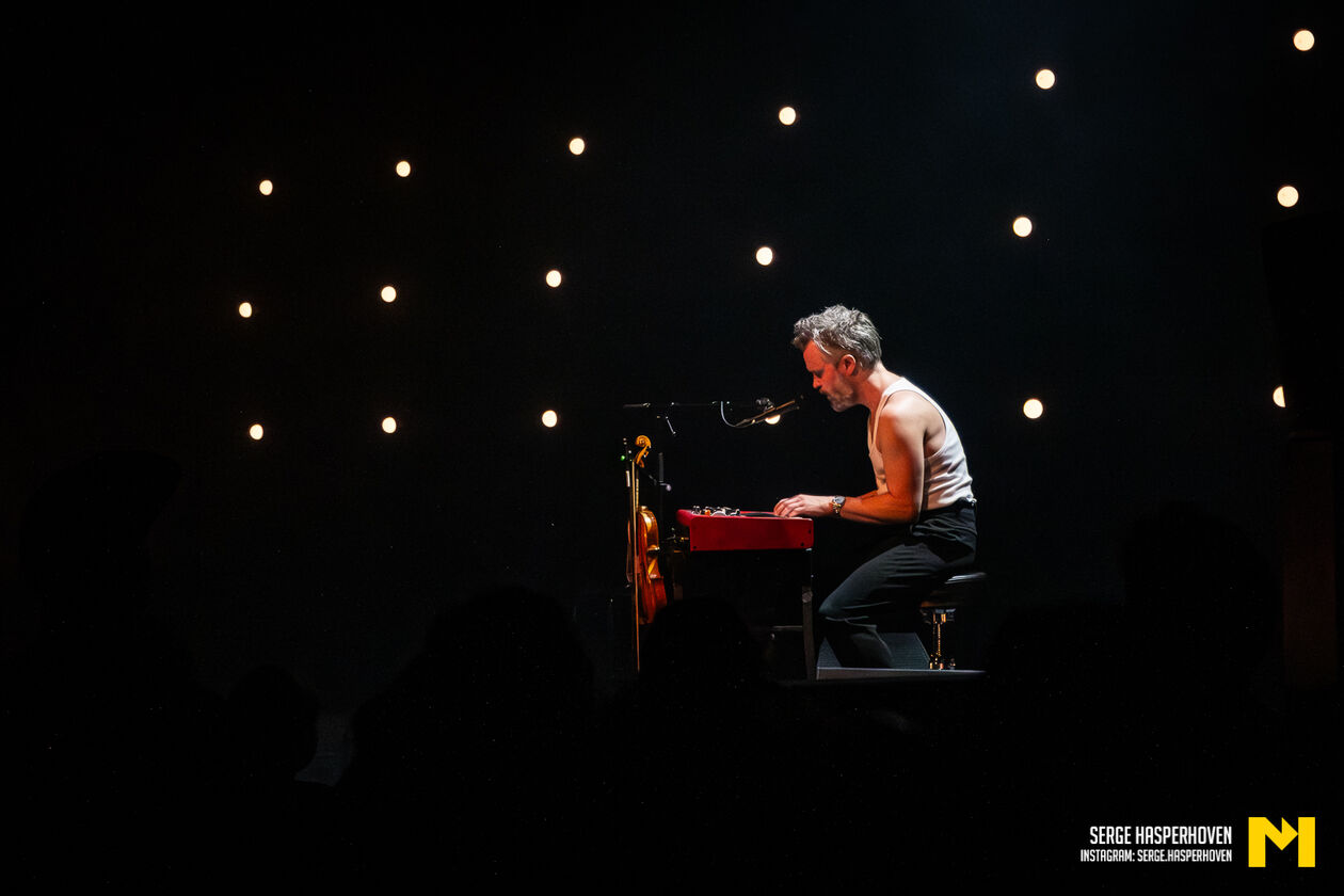 24-The Tallest Man On Earth-Serge Hasperhoven