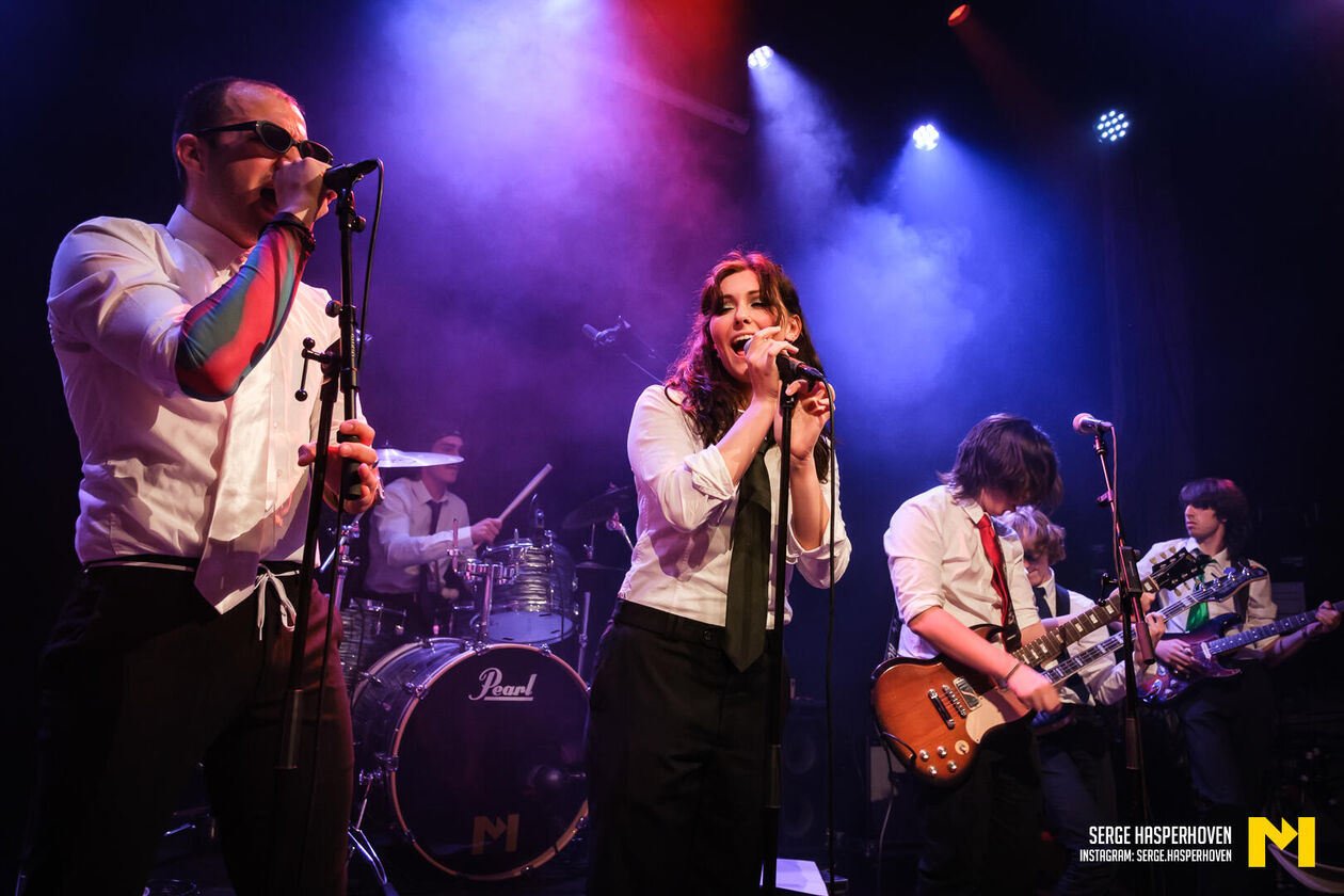 25-The Isotopes-Serge Hasperhoven