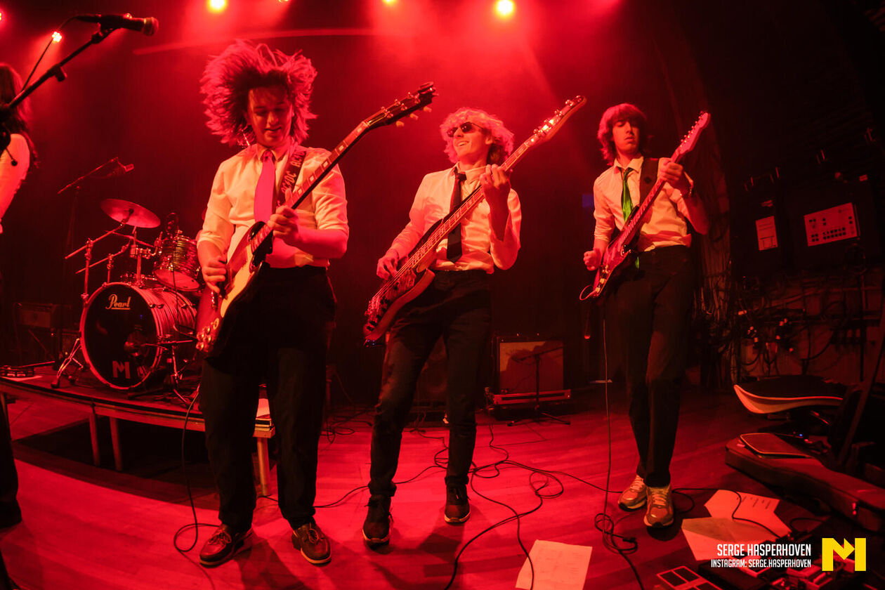 27-The Isotopes-Serge Hasperhoven