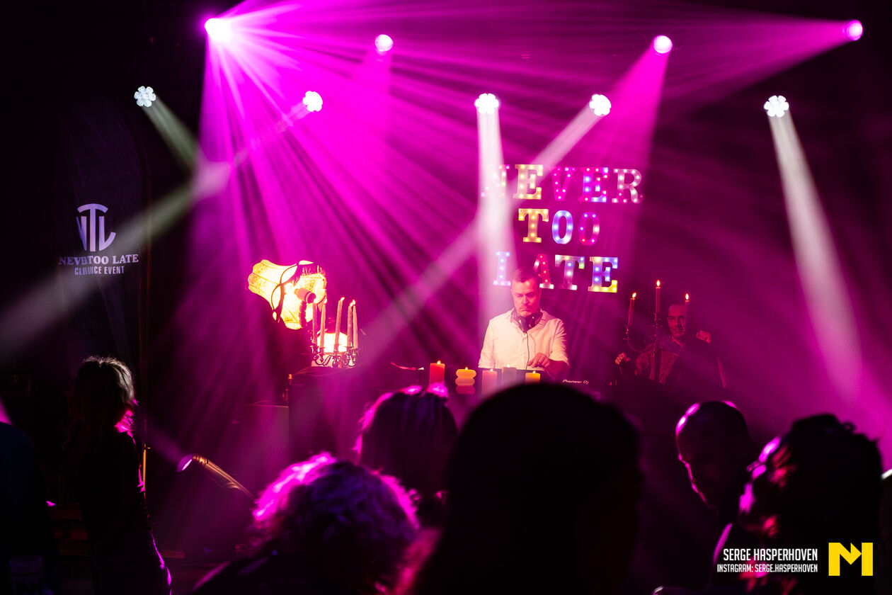 3-Never Too Late-Serge Hasperhoven