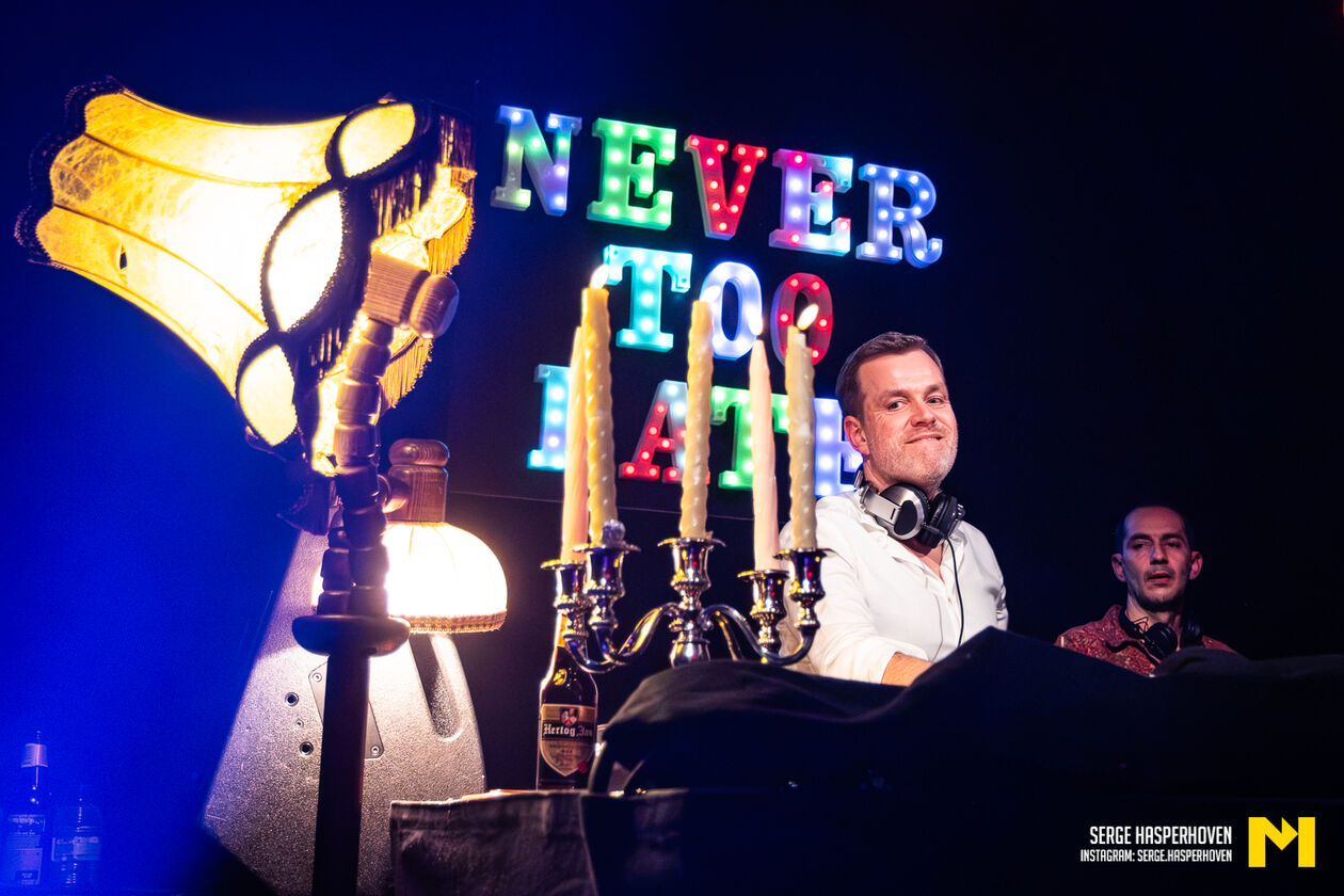 4-Never Too Late-Serge Hasperhoven