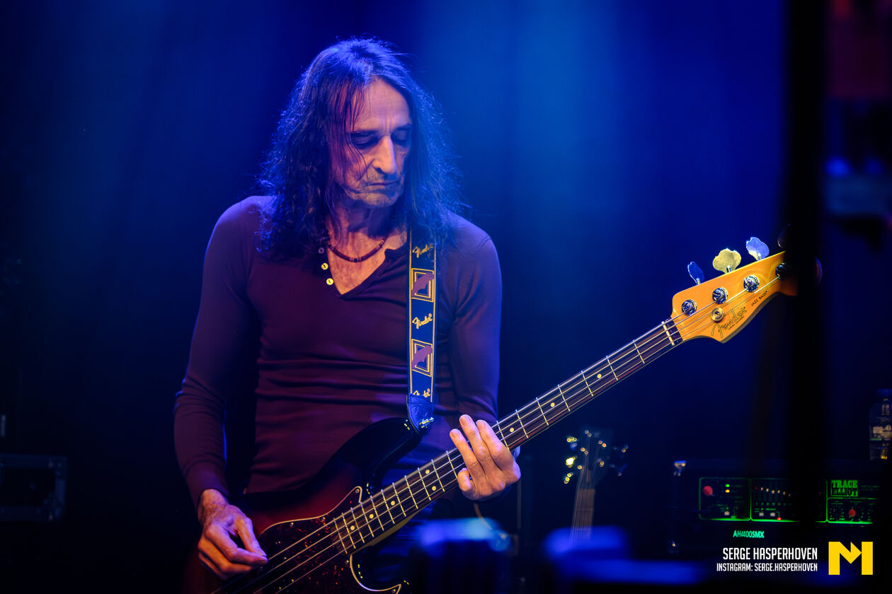 5-Mostly Autumn-Serge Hasperhoven