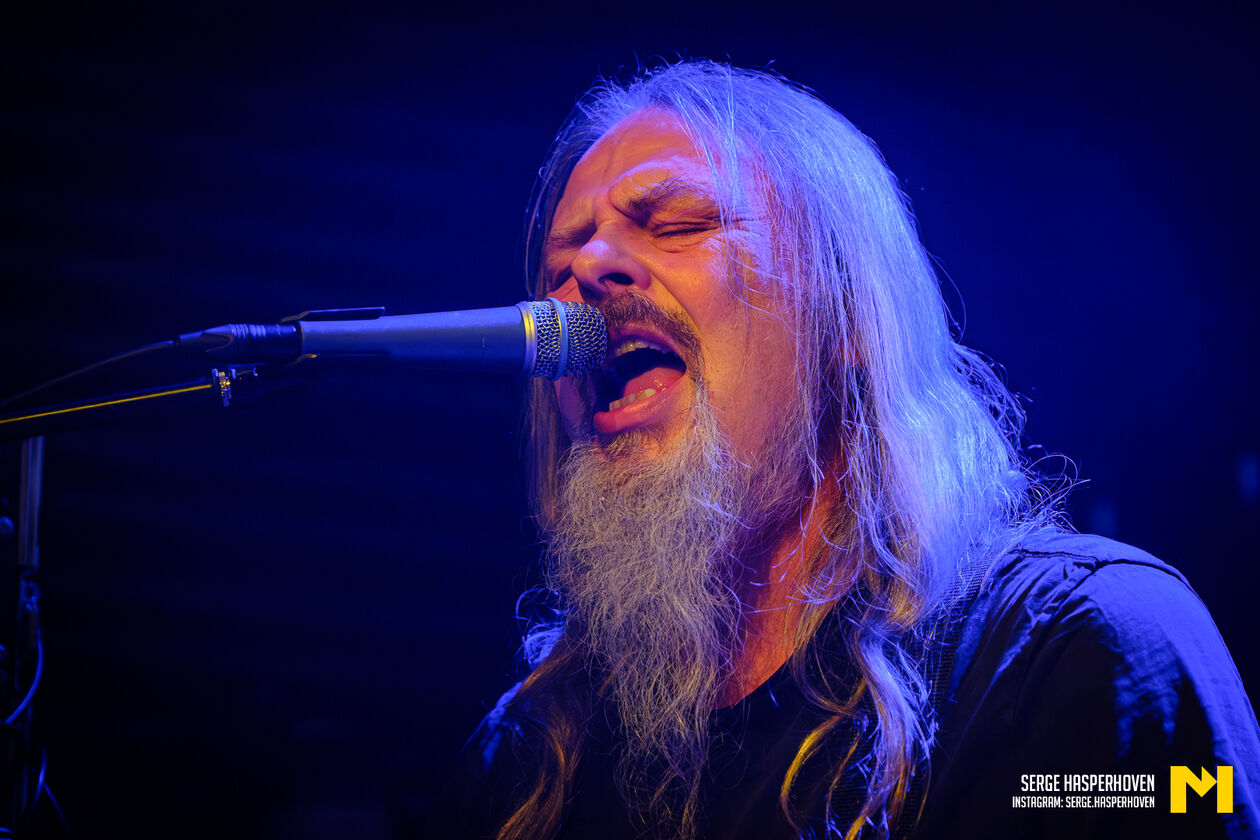 6-Mostly Autumn-Serge Hasperhoven