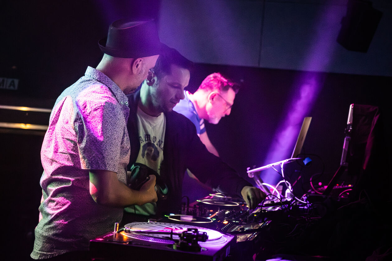 6-We Honour- Prince-Serge Hasperhoven