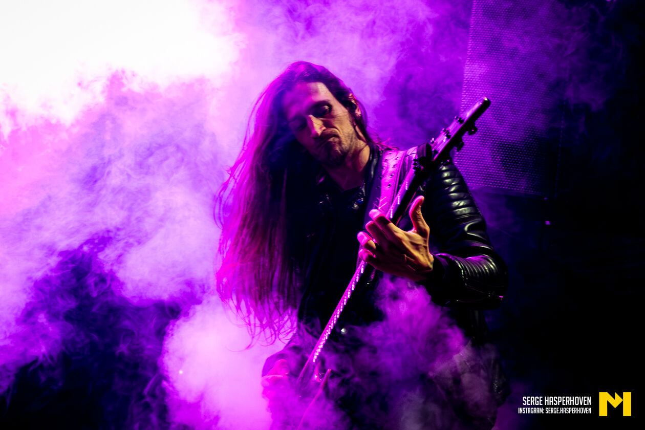 7-Leaves' Eyes-Serge Hasperhoven