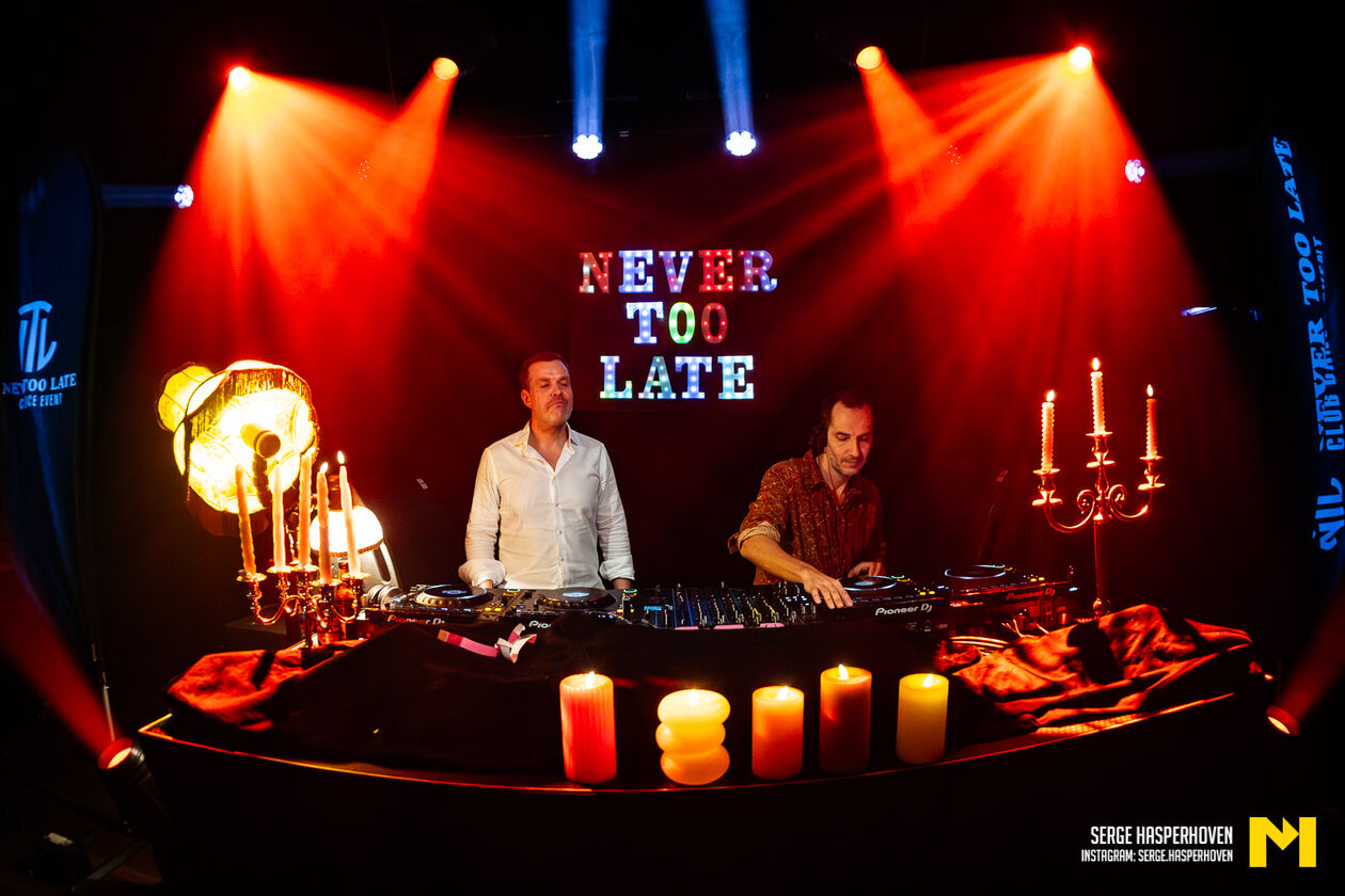 8-Never Too Late-Serge Hasperhoven