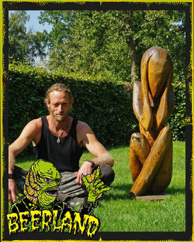 Boomsculpturist Hans Nijmeijer