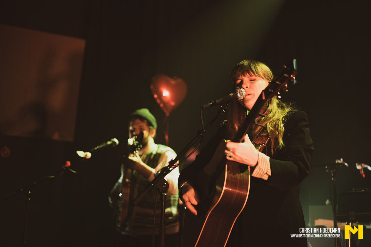 ChristianHoedeman-Instagram-ChrisEnschedel;courtney-26