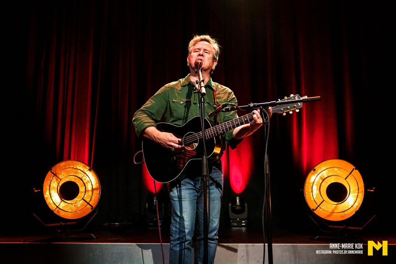 Grant-Lee Phillips