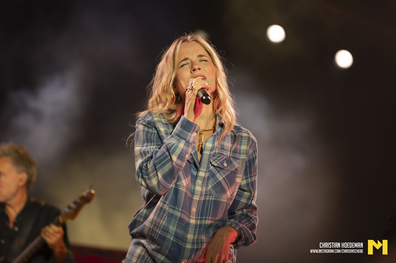 Ilse DeLange - ChristianHoedeman;-0907