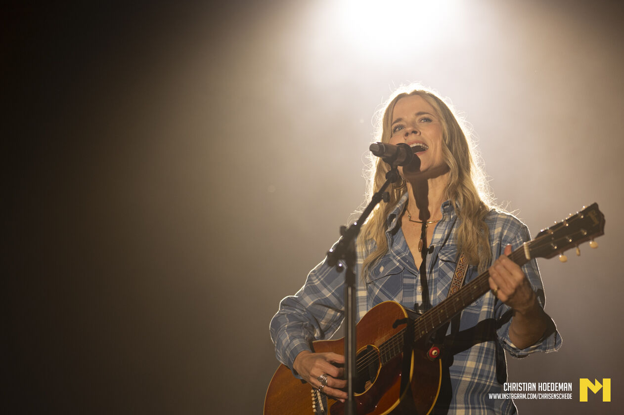 Ilse DeLange - ChristianHoedeman;-1016