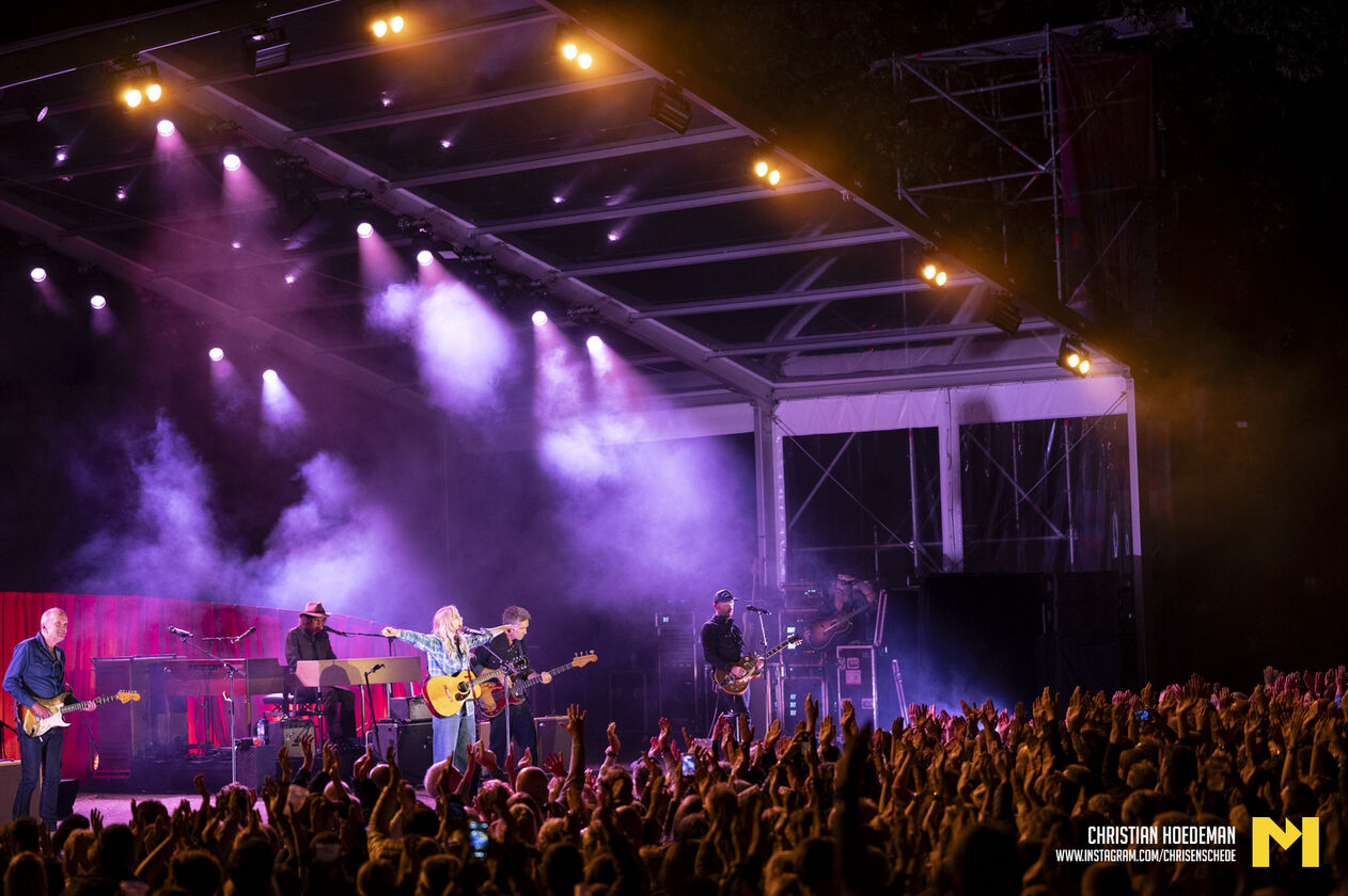Ilse DeLange - ChristianHoedeman;-1109