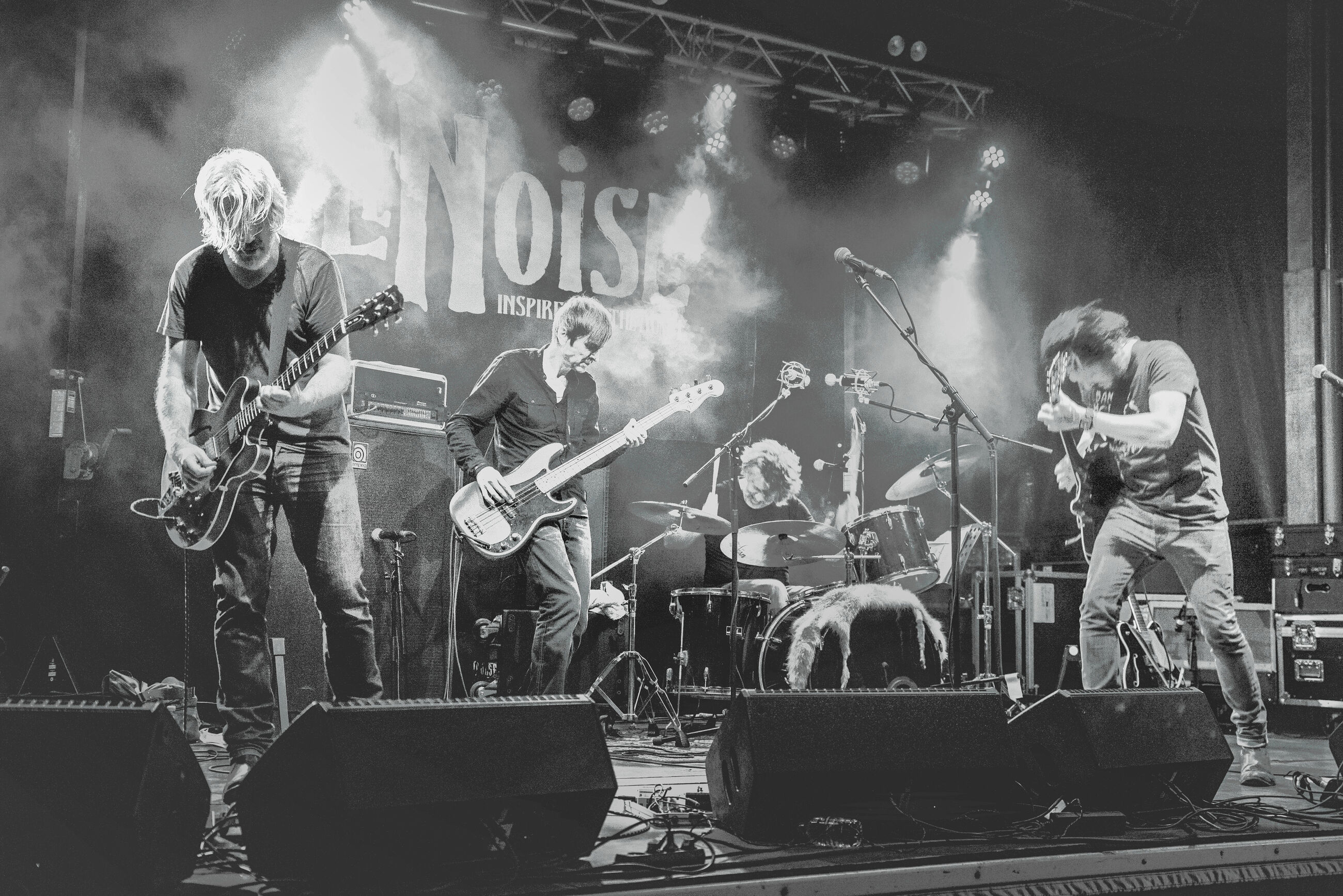 LeNoise - A Tribute to Neil Young
