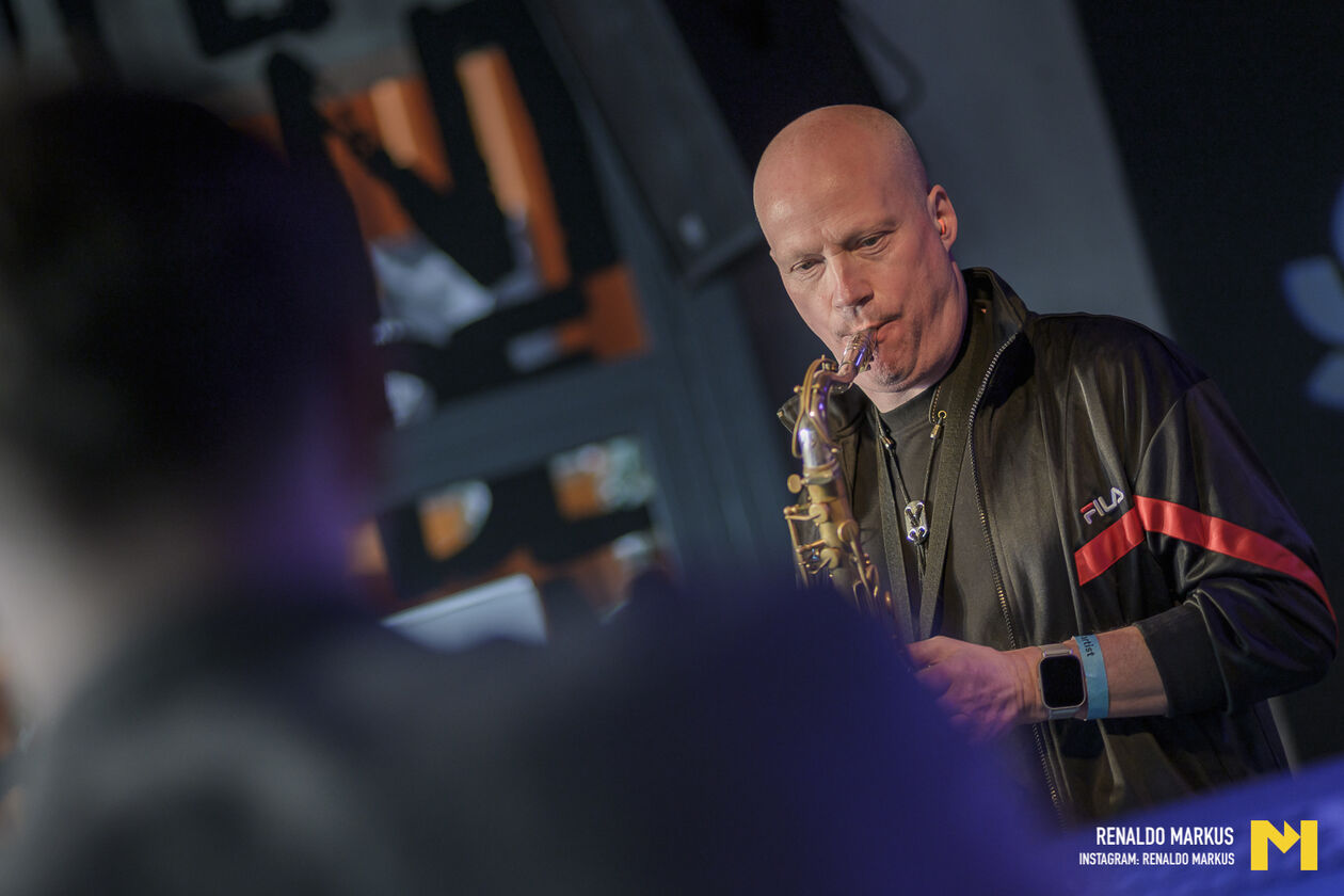 LR mtp Rush Hour 2-54