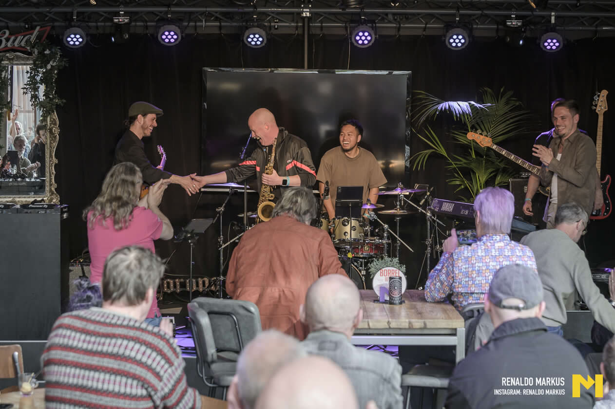 LR mtp Rush Hour 2-77