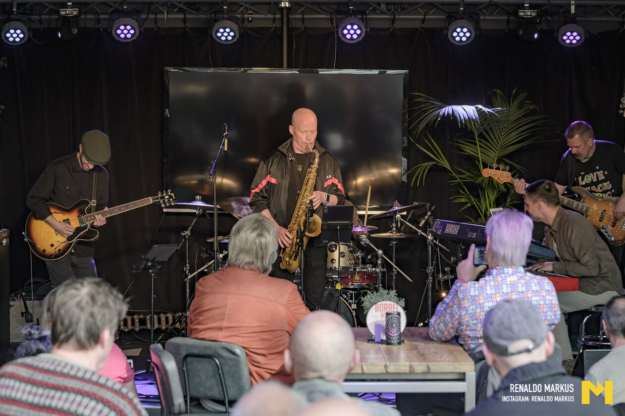 LR mtp Rush Hour 2-80