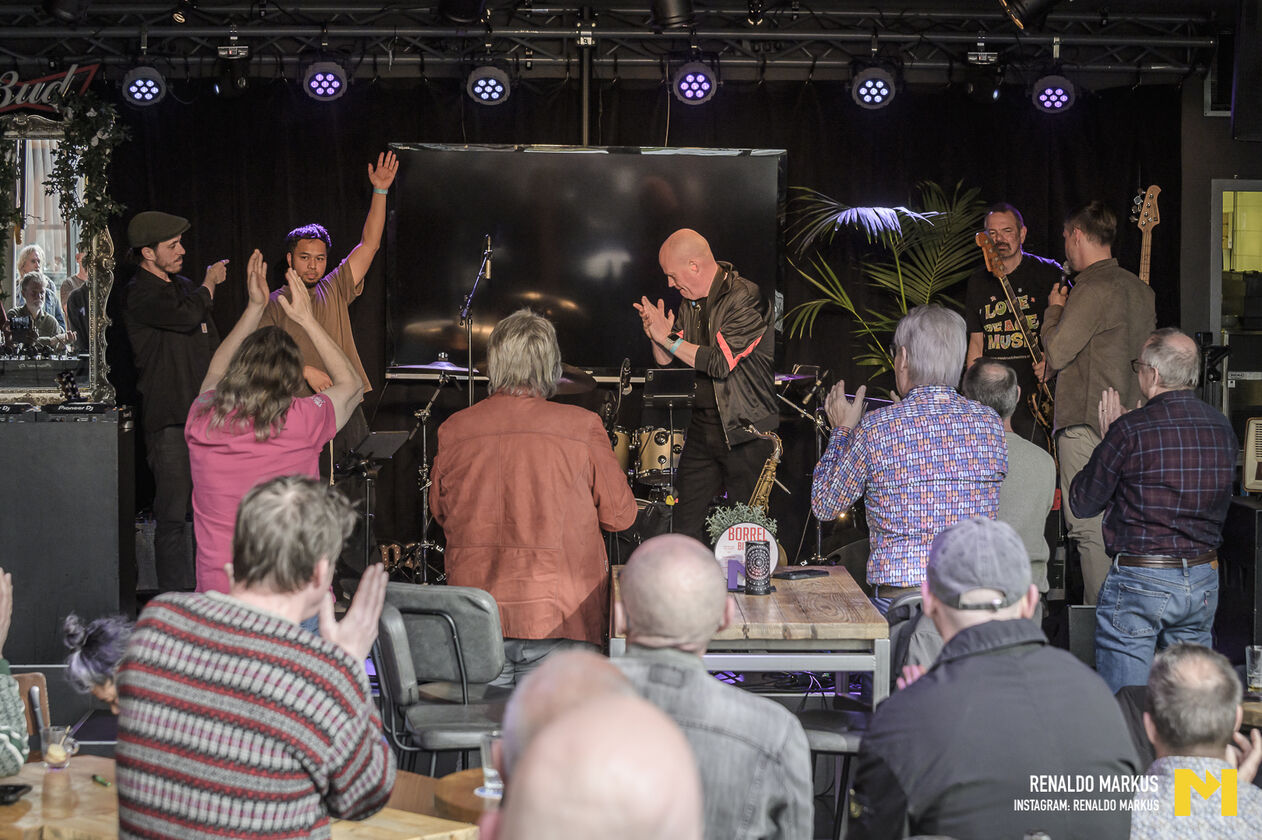 LR mtp Rush Hour 2-83