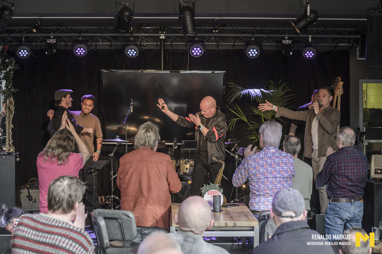 LR mtp Rush Hour 2-86