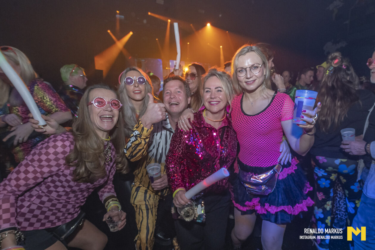 LR Q Music dec 2025 mtp -680