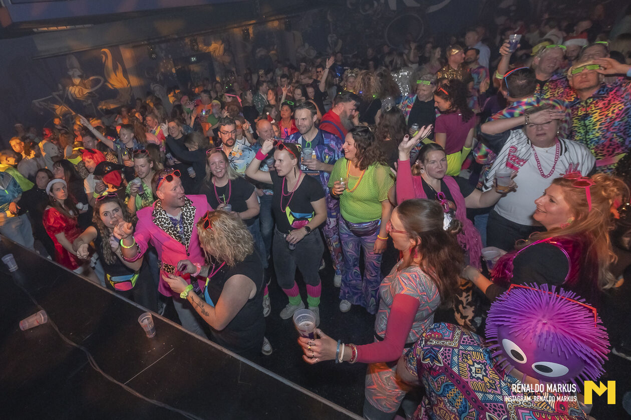 LR Q Music dec 2025 mtp -737