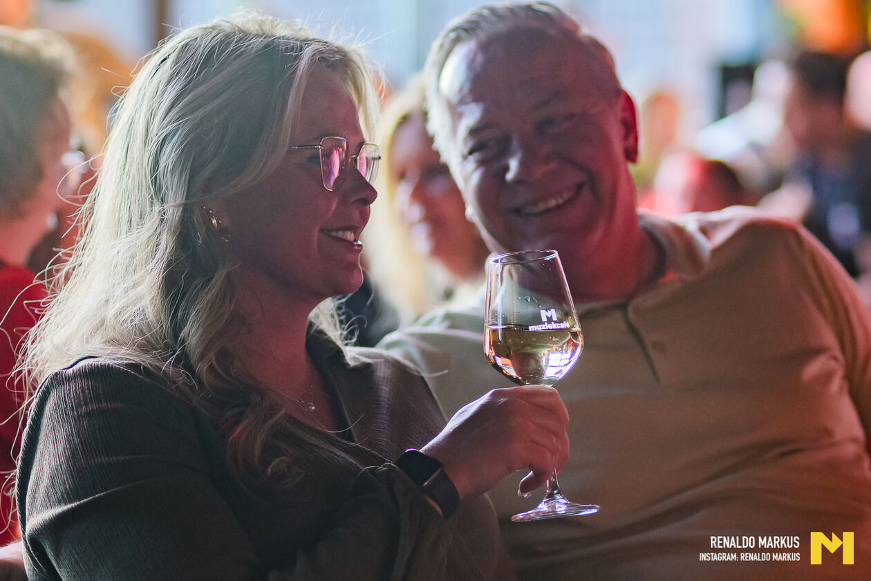 LRComedy night 2026-04 mtp-13