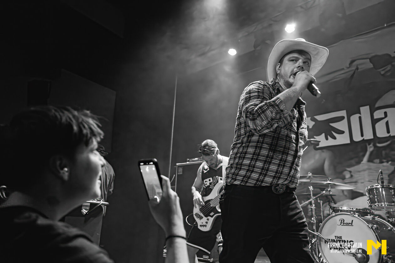 NuMetal-20251128-0030