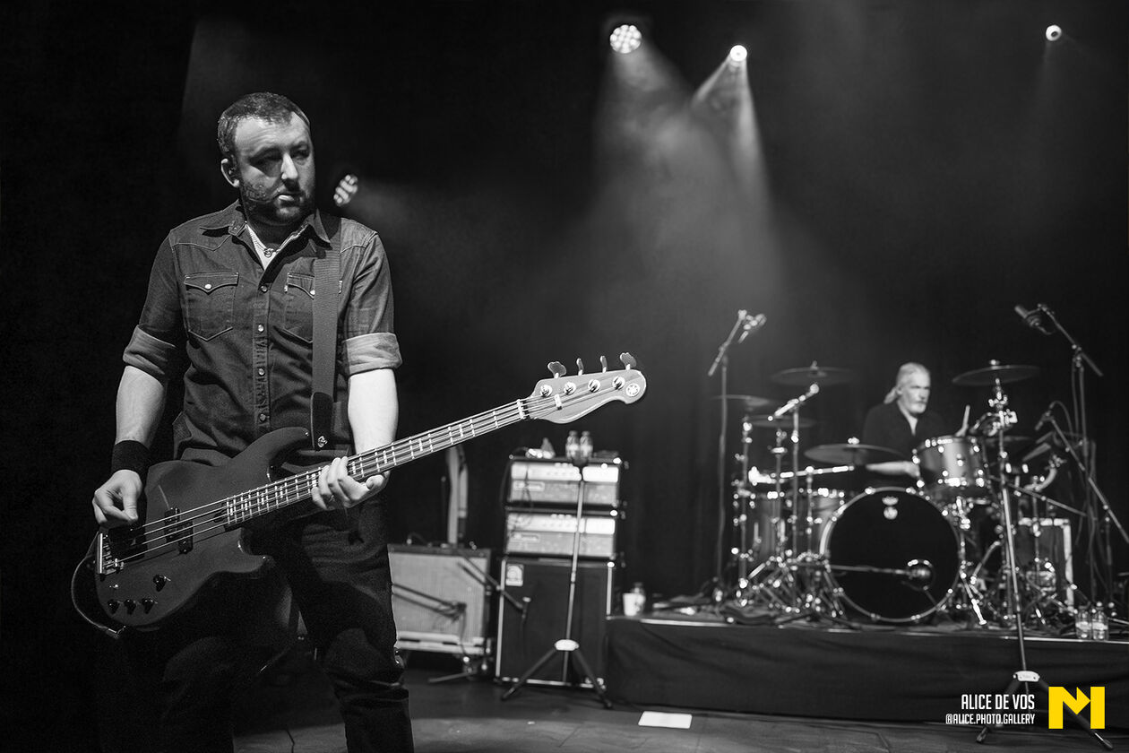 Peter_Hook_And_The_Light_04