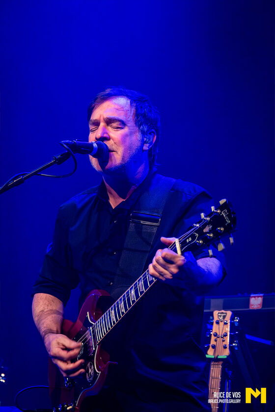 Peter_Hook_And_The_Light_09