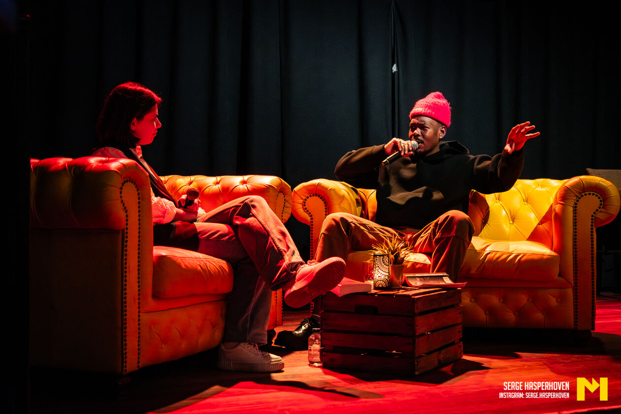 Tales & Tunes met Xillan Macrooy