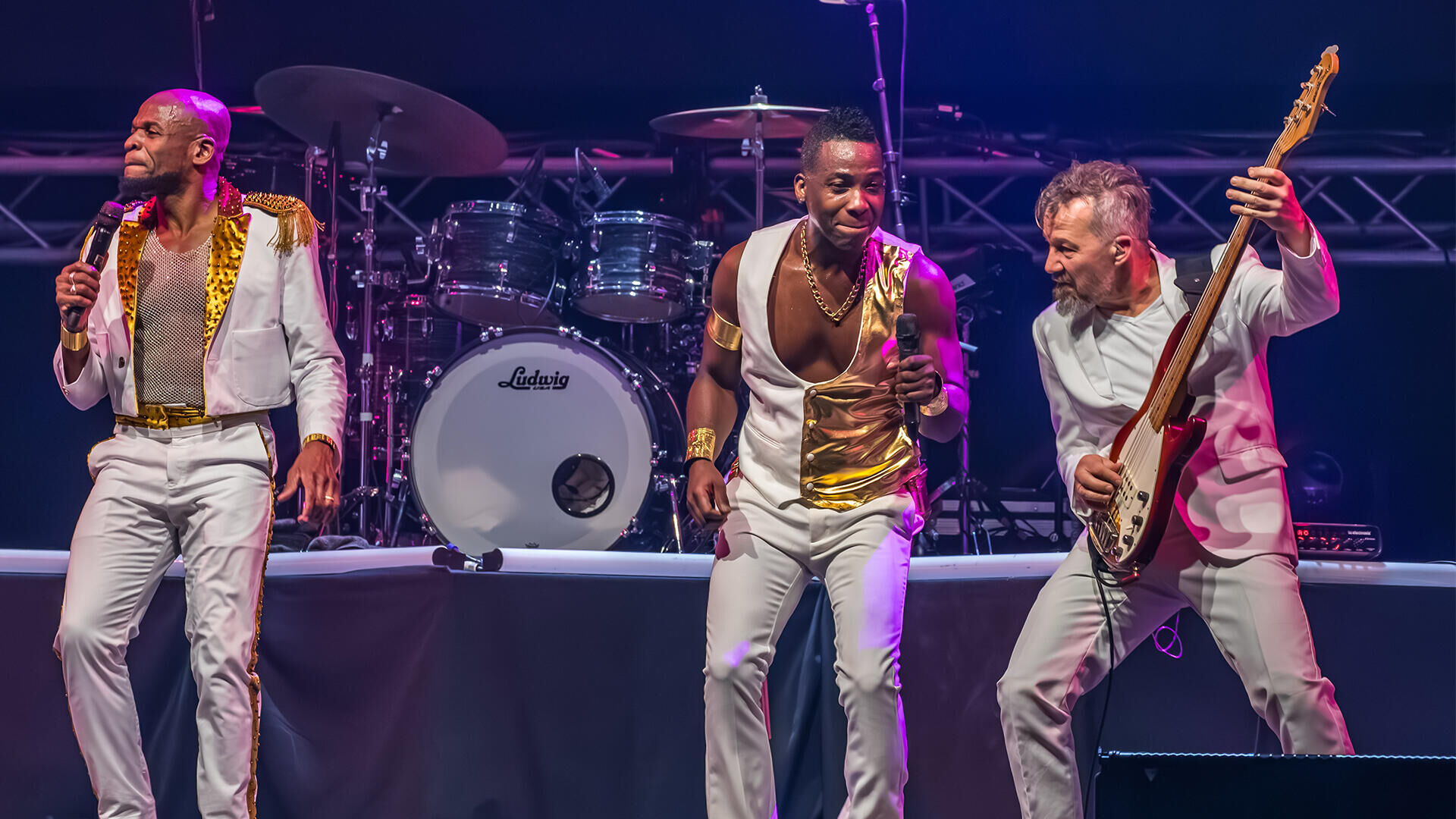 The Chicago Funk - Earth, Wind &amp; Fire Tribute