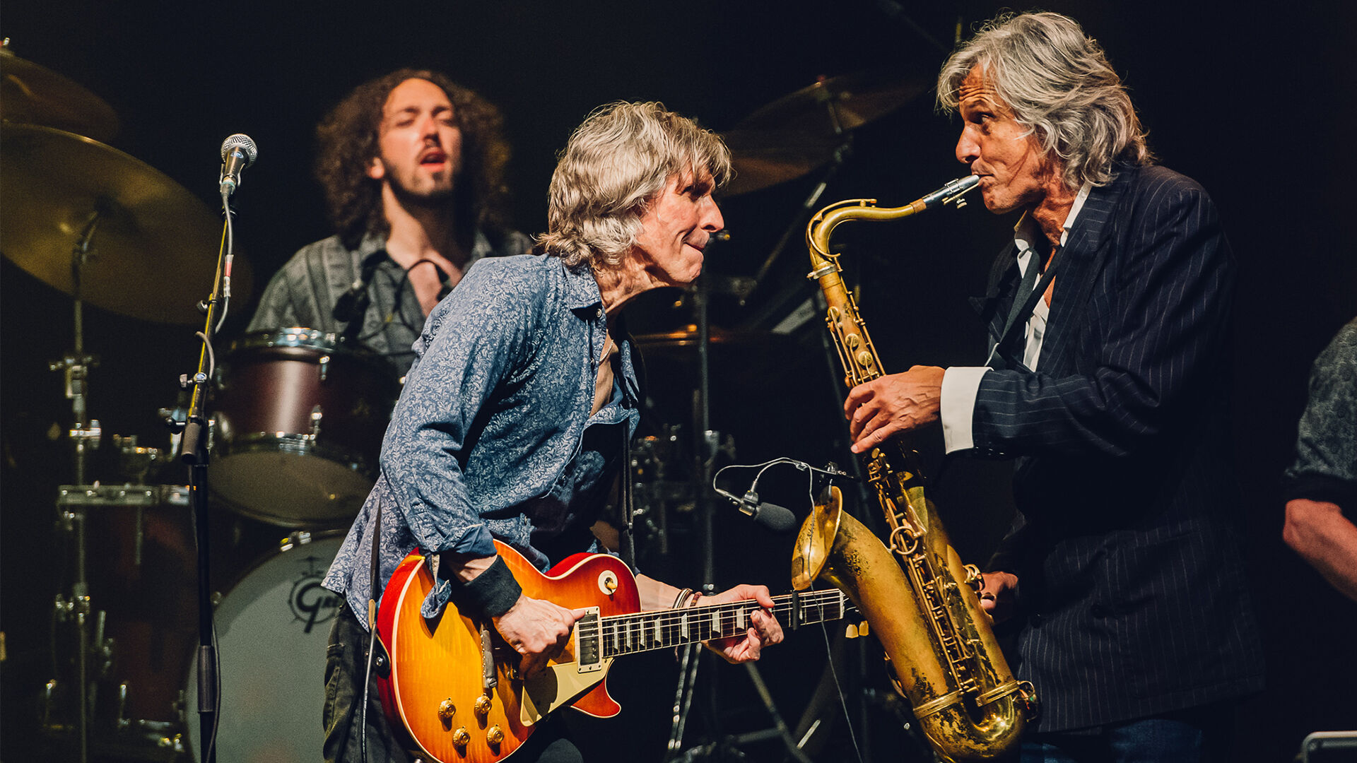 The Dire Straits Experience - Voormalig Dire Straits-lid Chris