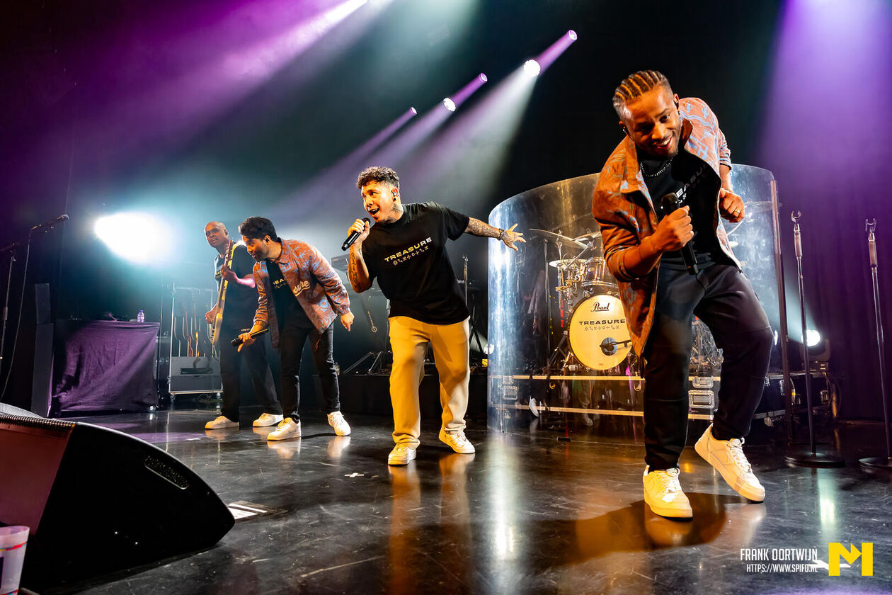 Treasure-20251031-0100