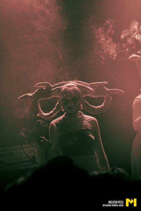 WITCHCLUBSATAN 260925-4